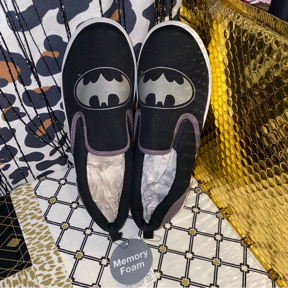 SALE! BOYS GAP ✖️ DC BATMAN SLIP ON SHOES